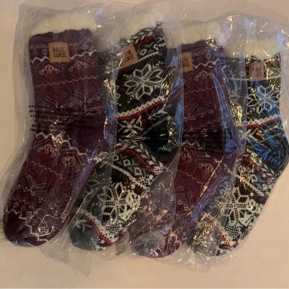 NWT Muk Luks Tall Cabin Socks Bundle Of 4 Pairs- 3 Size L/XL & 1 Size S/M
